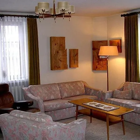 Chesa Crasta 6 Apartment Samedan
